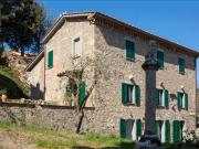 Rustici e casali in vendita di 288 m² in Via Valverde, 3