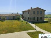 Rustici e casali in vendita di 289 m² in Via Rimembranze, 22