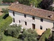 Rustici e casali in vendita di 290 m²