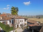Rustici e casali in vendita di 290 m² in Via Auberti