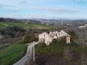 Rustici e casali in vendita di 300 m²