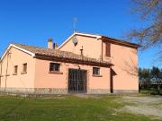 Rustici e casali in vendita di 300 m²