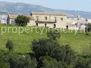 Rustici e casali in vendita di 300 m²