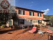 Rustici e casali in vendita di 300 m²