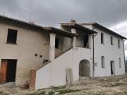 Rustici e casali in vendita di 300 m²