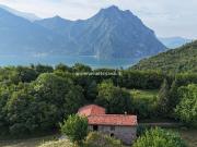 Rustici e casali in vendita di 300 m²