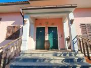 Rustici e casali in vendita di 300 m²