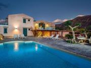 Rustici e casali in vendita di 300 m² in Contrada Cerri