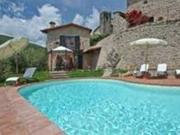 Rustici e casali in vendita di 300 m²