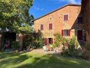 Rustici e casali in vendita di 300 m²