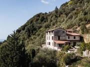 Rustici e casali in vendita di 300 m²