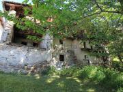 Rustici e casali in vendita di 300 m² in Frazione Allevè