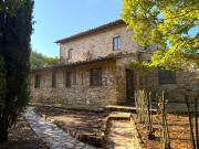 Rustici e casali in vendita di 300 m² in Località Ierna