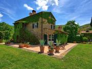 Rustici e casali in vendita di 300 m² in Piazza Luca...