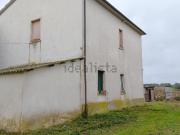 Rustici e casali in vendita di 300 m² in Strada Dogana