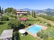 Rustici e casali in vendita di 300 m² in Strada...