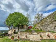 Rustici e casali in vendita di 300 m² in Strada...