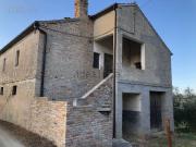 Rustici e casali in vendita di 300 m² in Strada Senza Nome