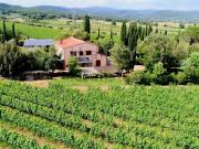 Rustici e casali in vendita di 300 m² in Strada Senza Nome