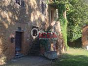 Rustici e casali in vendita di 300 m² in Strada...