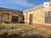 Rustici e casali in vendita di 300 m² in Strada Statale...