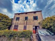 Rustici e casali in vendita di 300 m² in Via Casa di...