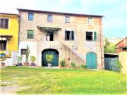 Rustici e casali in vendita di 300 m² in Via del Leccio...