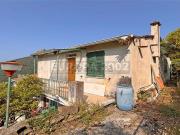 Rustici e casali in vendita di 300 m² in Via Solari e...