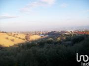 Rustici e casali in vendita di 300 m² in Via Villa...