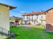 Rustici e casali in vendita di 304 m² in Via Mongreno, 22