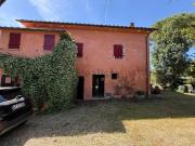 Rustici e casali in vendita di 305 m² in Via di Fichino