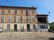 Rustici e casali in vendita di 360 m² in Frazione Valenzani