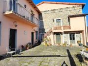 Rustici e casali in vendita di 310 m² in Via San Rocco