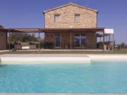 Rustici e casali in vendita di 312 m² in Via Pettovallone