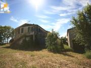 Rustici e casali in vendita di 313 m²