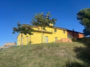 Rustici e casali in vendita di 320 m²