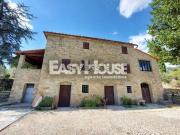 Rustici e casali in vendita di 320 m²