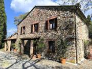 Rustici e casali in vendita di 320 m²