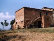 Rustici e casali in vendita di 325 m²