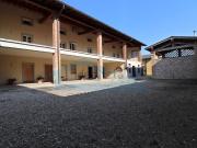 Rustici e casali in vendita di 326 m²
