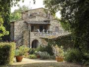 Rustici e casali in vendita di 2761 m² in Piazza Roma