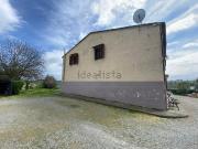 Rustici e casali in vendita di 340 m² in Strada...