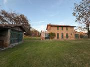 Rustici e casali in vendita di 344 m² in Via Bagnolo...