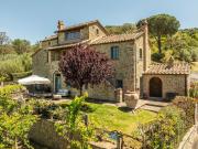 Rustici e casali in vendita di 350 m²