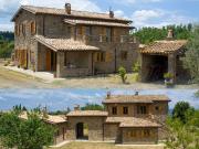 Rustici e casali in vendita di 350 m² in Strada...