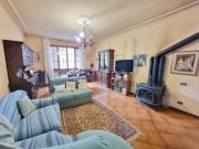 Rustici e casali in vendita di 355 m²