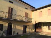 Rustici e casali in vendita di 355 m² in Via Simoni, 31