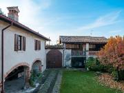 Rustici e casali in vendita di 360 m²