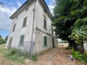 Rustici e casali in vendita di 360 m² in Via Mazzei
