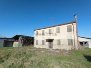 Rustici e casali in vendita di 360 m² in Via Monti